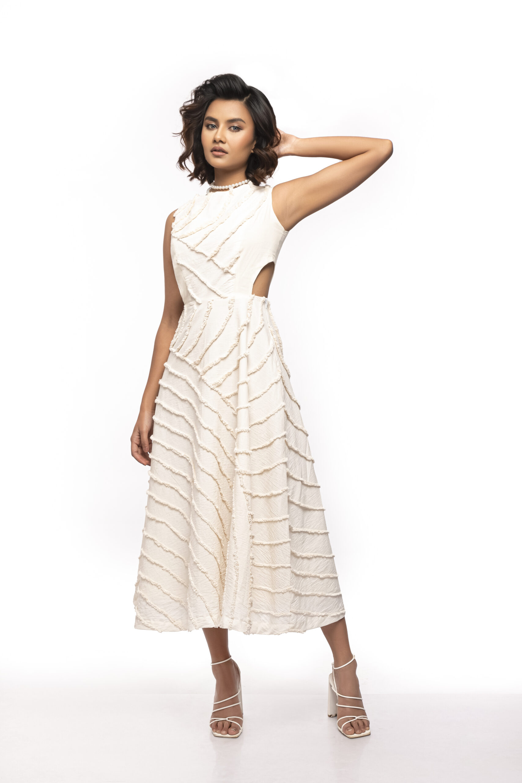 Textured Cut-out Dress - Marsyangde